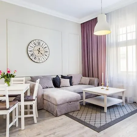Stylish - Rakowicka 8 Apartman